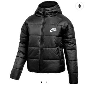 Nike / Women’s Nike Team Core Syn Jacket